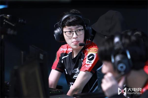 KT鏖战GEN，Scout极限生还后反打峡谷大战成都决赛之夜，强势挺进下一轮的简单介绍