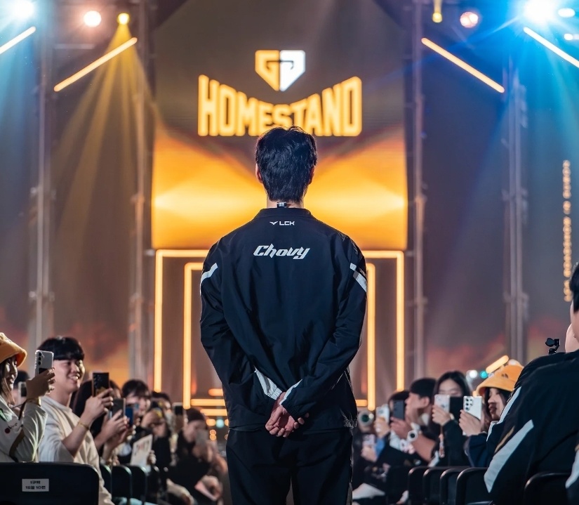 BLG绝杀GEN,Zeus线上压制力十足宿敌对决全球总决赛,引爆全场热议 BLG绝杀GEN,Zeus线上压制力十足宿敌对决全球总决赛,引爆全场热议