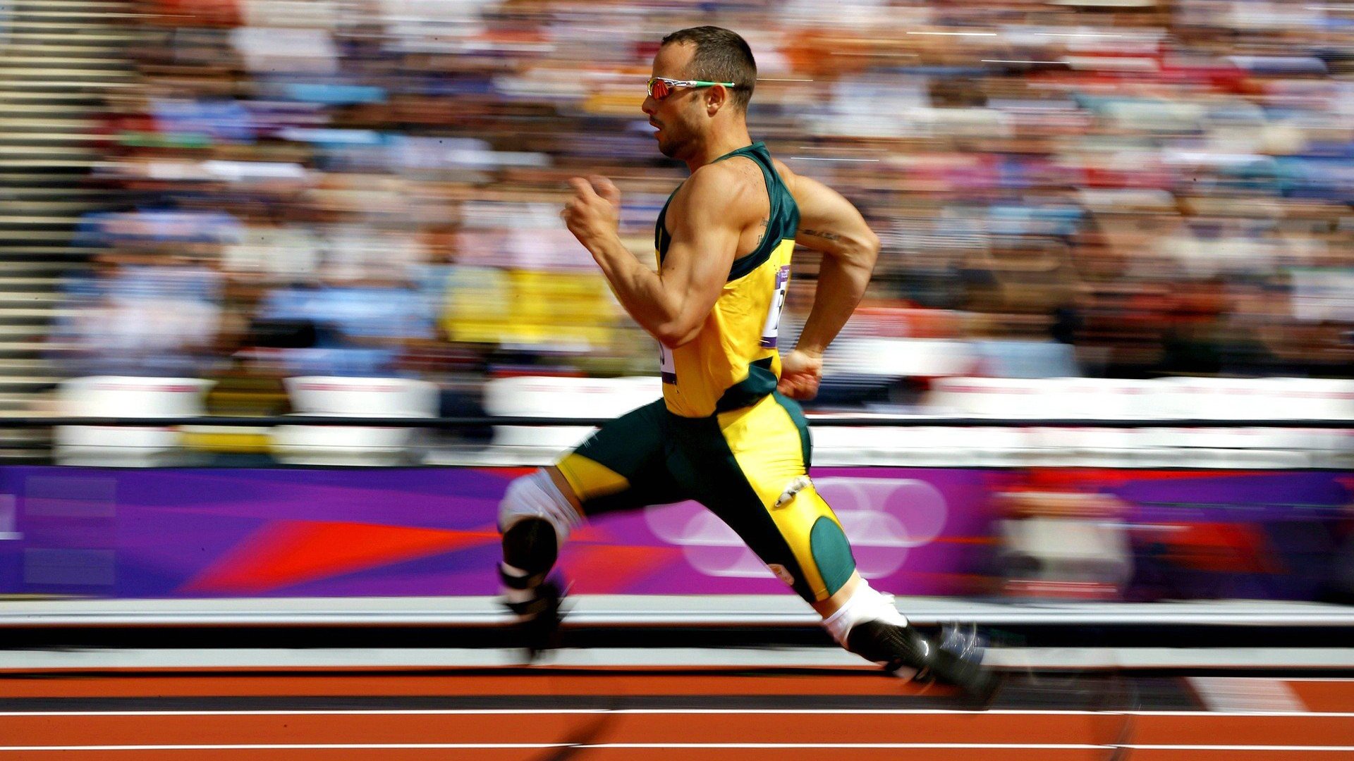 铁闸轰鸣!法比尼奥一夫当关,哥斯达黎加红潮冲垮蔗糖防线